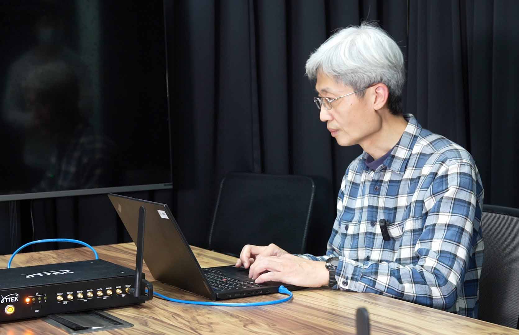 Software-defined radio PluSDR 5G experiment 2